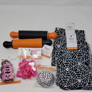 FUN Bakeware Set Rolling Pins, Cookie Cutter, Treat Bags, Cupcake Rings, Cups